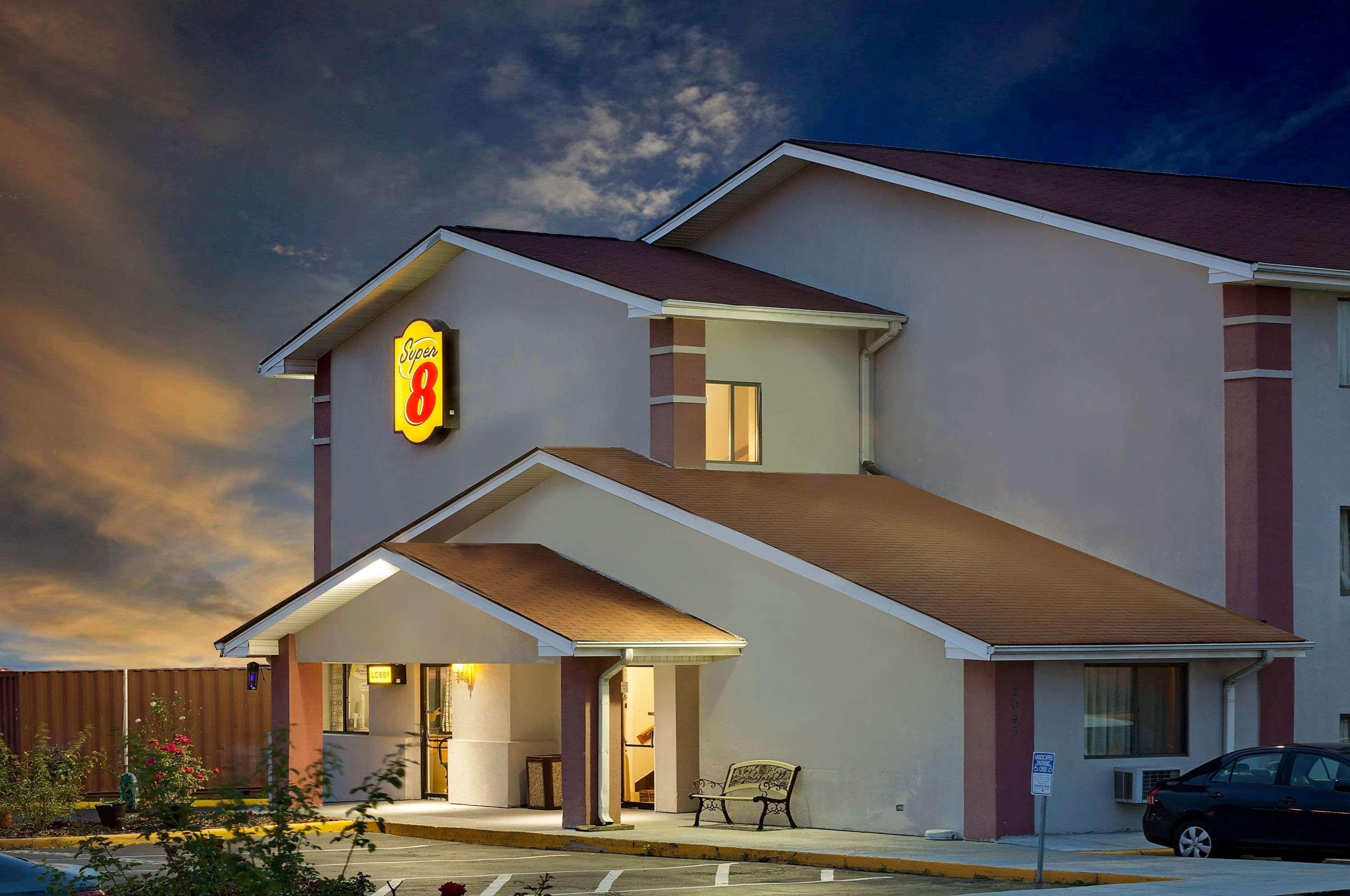 Super 8 By Wyndham Waynesboro Hotel Ngoại thất bức ảnh